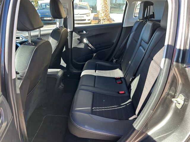 PEUGEOT 2008 ALLURE 1.2 E-THP AUTO SPANISH LHD IN SPAIN 105000 MILES SUPERB 2017